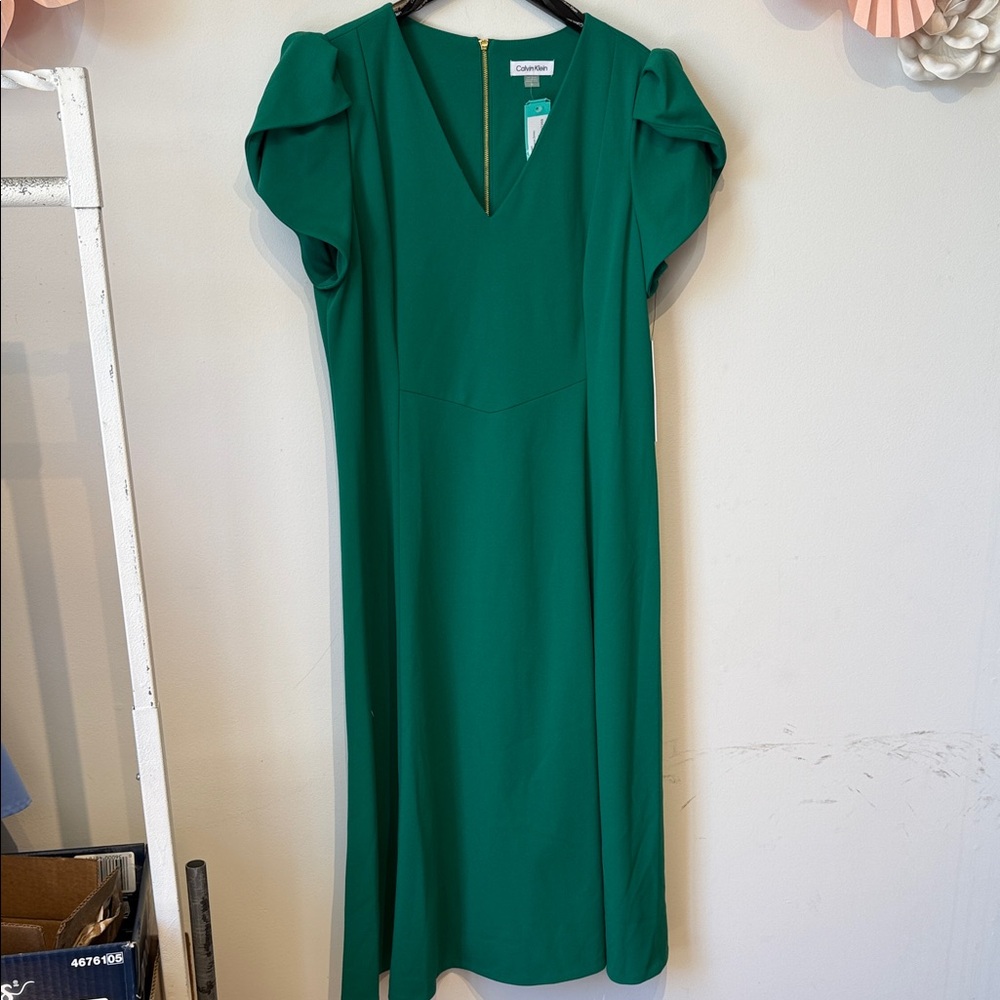 Calvin Klein green sheath dress size 16